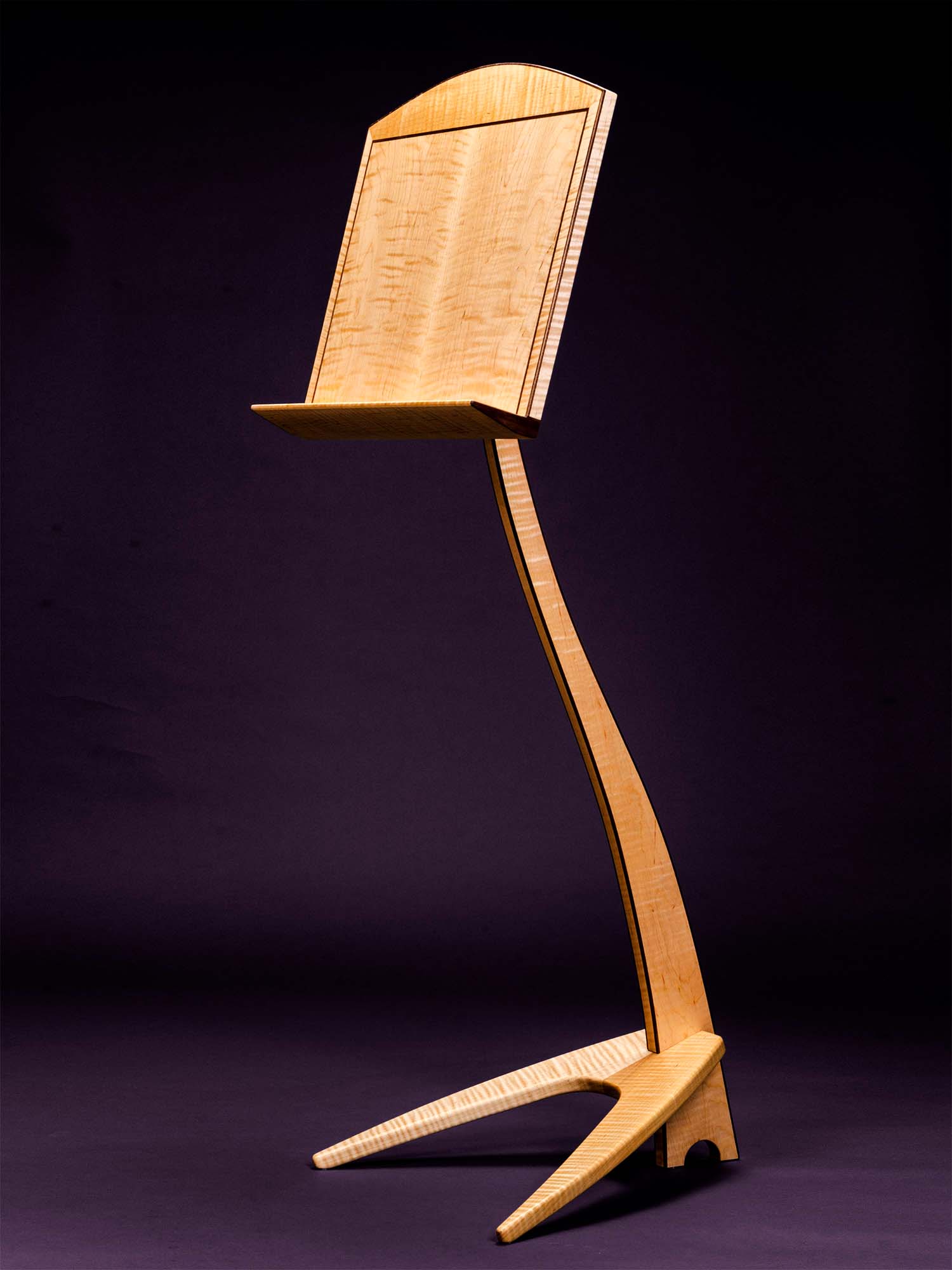 WM Music Stand in Curly Maple