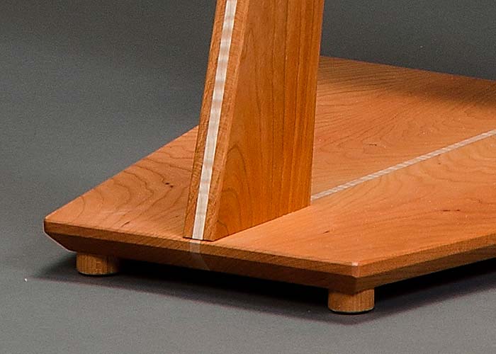 Cherry SM Guitar Stand with Standard Wood Feet.